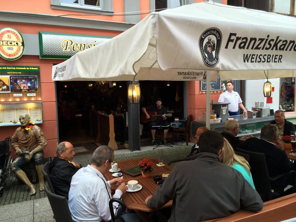 U-Nautic Restaurant & Pension Waren  Dış mekan fotoğraf